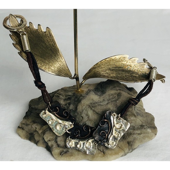 Vtg 80s Artisan Jewelry Set Silver Bronze Swirl Wire Bracelet Dangling Earrings - Picture 2 of 10